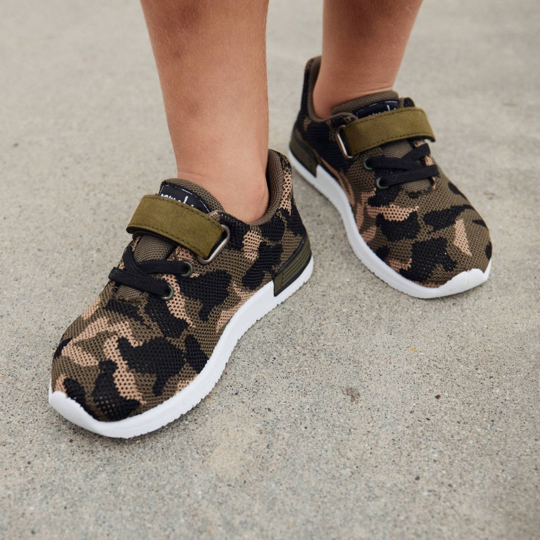 Boys' Sneakers – Oomphies