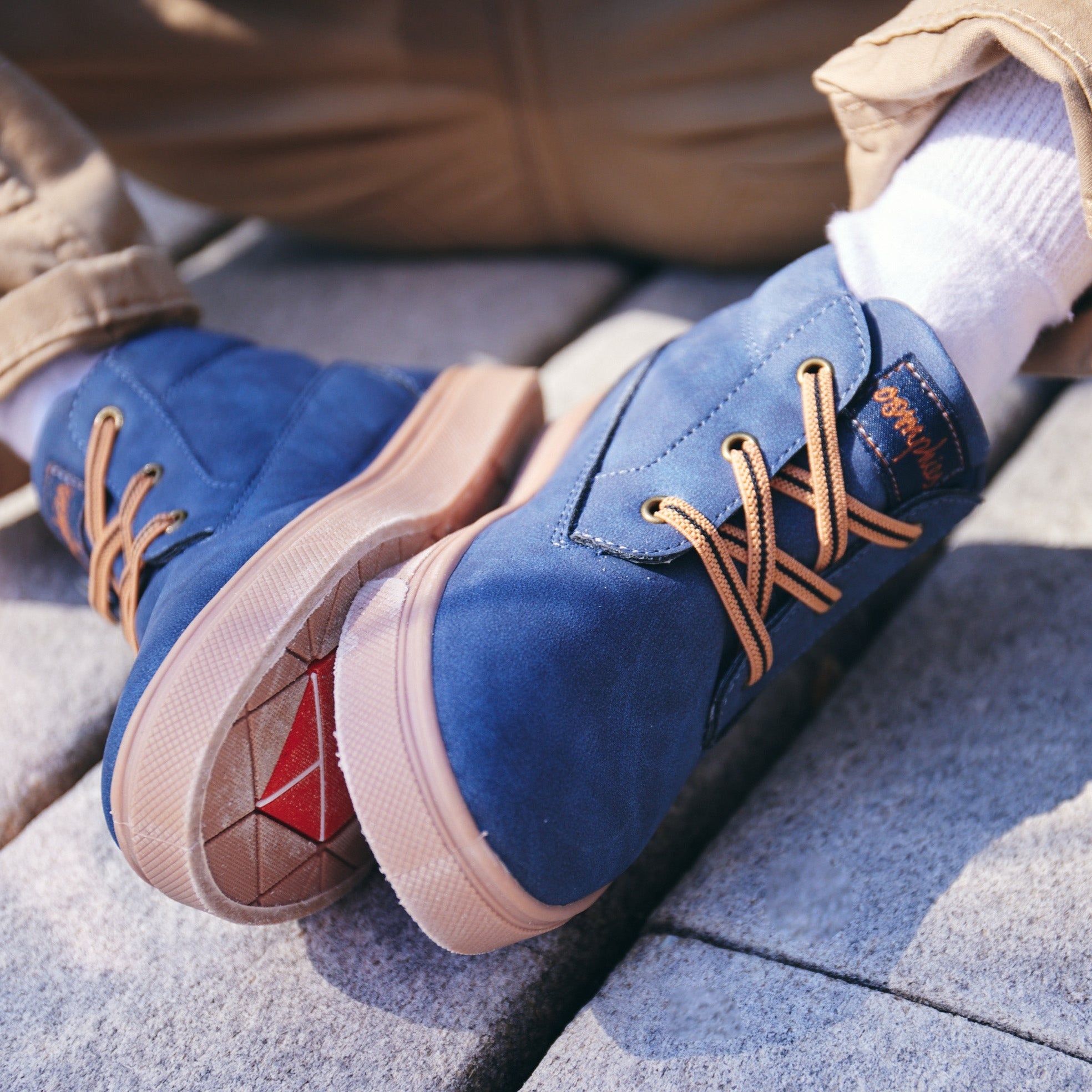 Oomphies boys elastic sneaker slip on boot navy brown